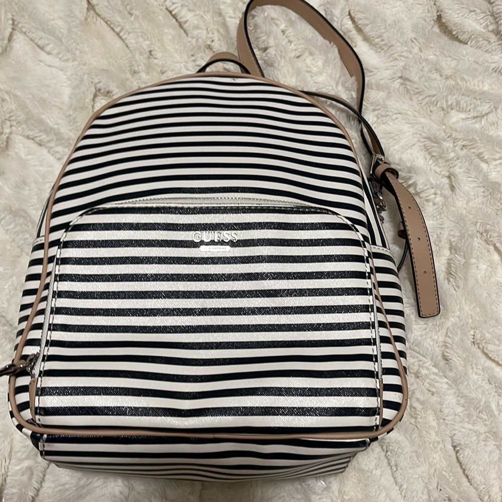 Mini backpack guess - Picture 2 of 6